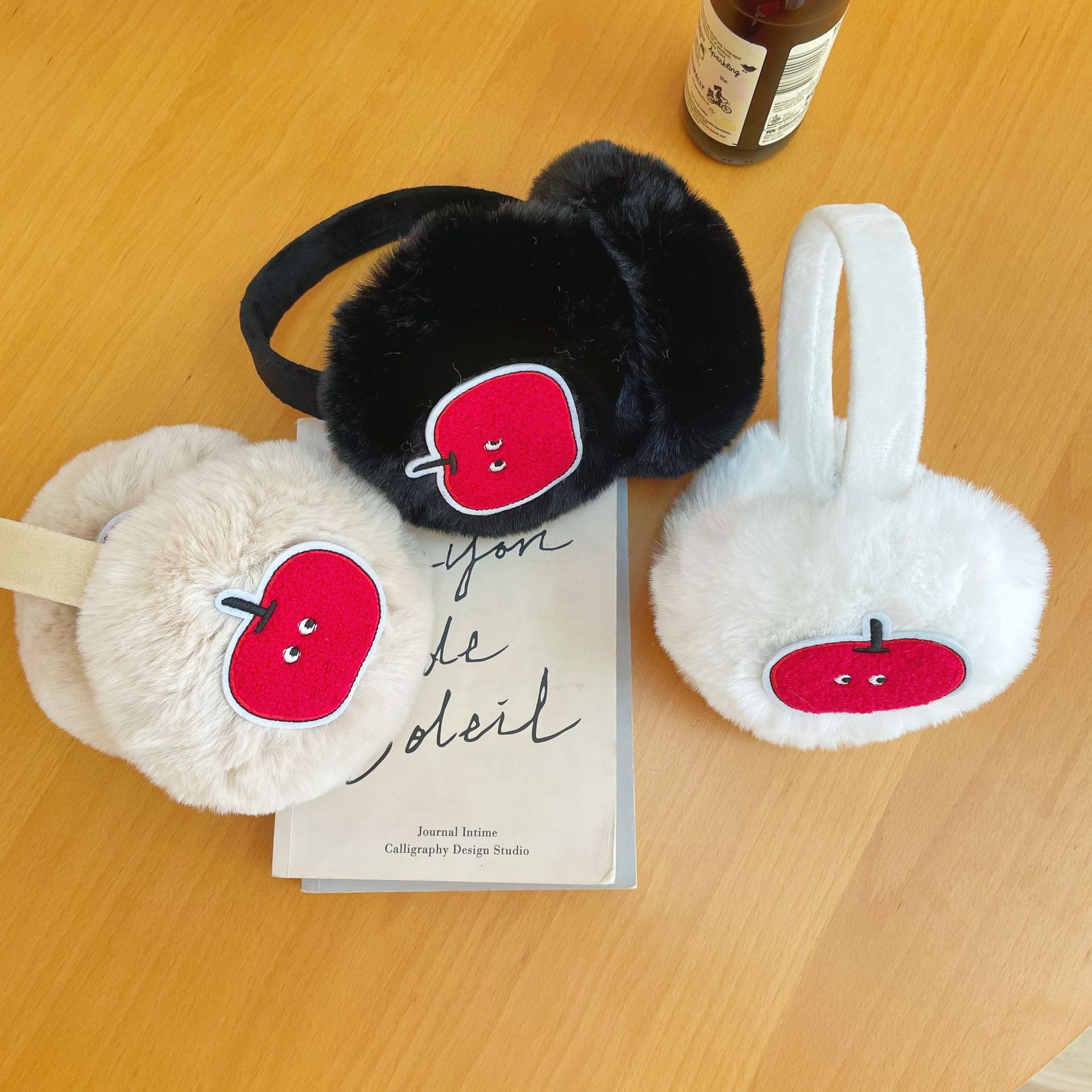 Winter Clothing Earmuffs - Anjj nuevos orejeras de manzana exquisita