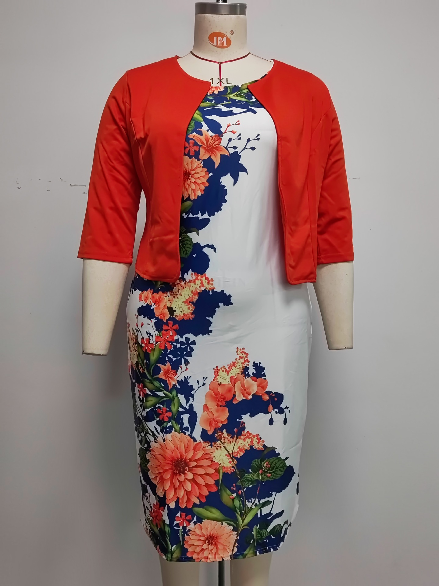 Conjunto de Moda Estampado de  - Winter Clothing Pakistan reseña y precio